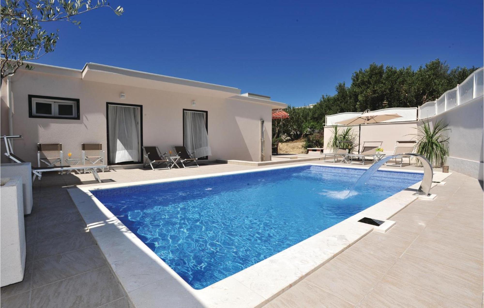 3 Bedroom Gorgeous Home In Makarska Luaran gambar