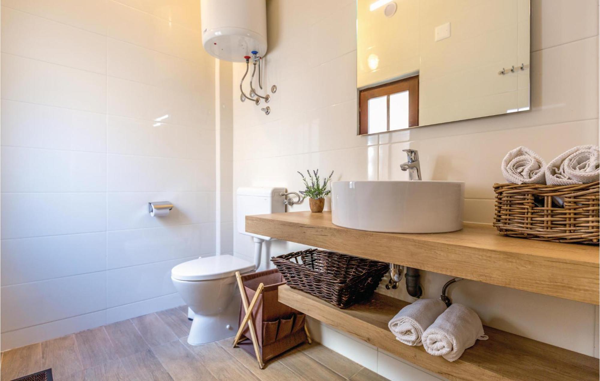 3 Bedroom Gorgeous Home In Makarska Luaran gambar